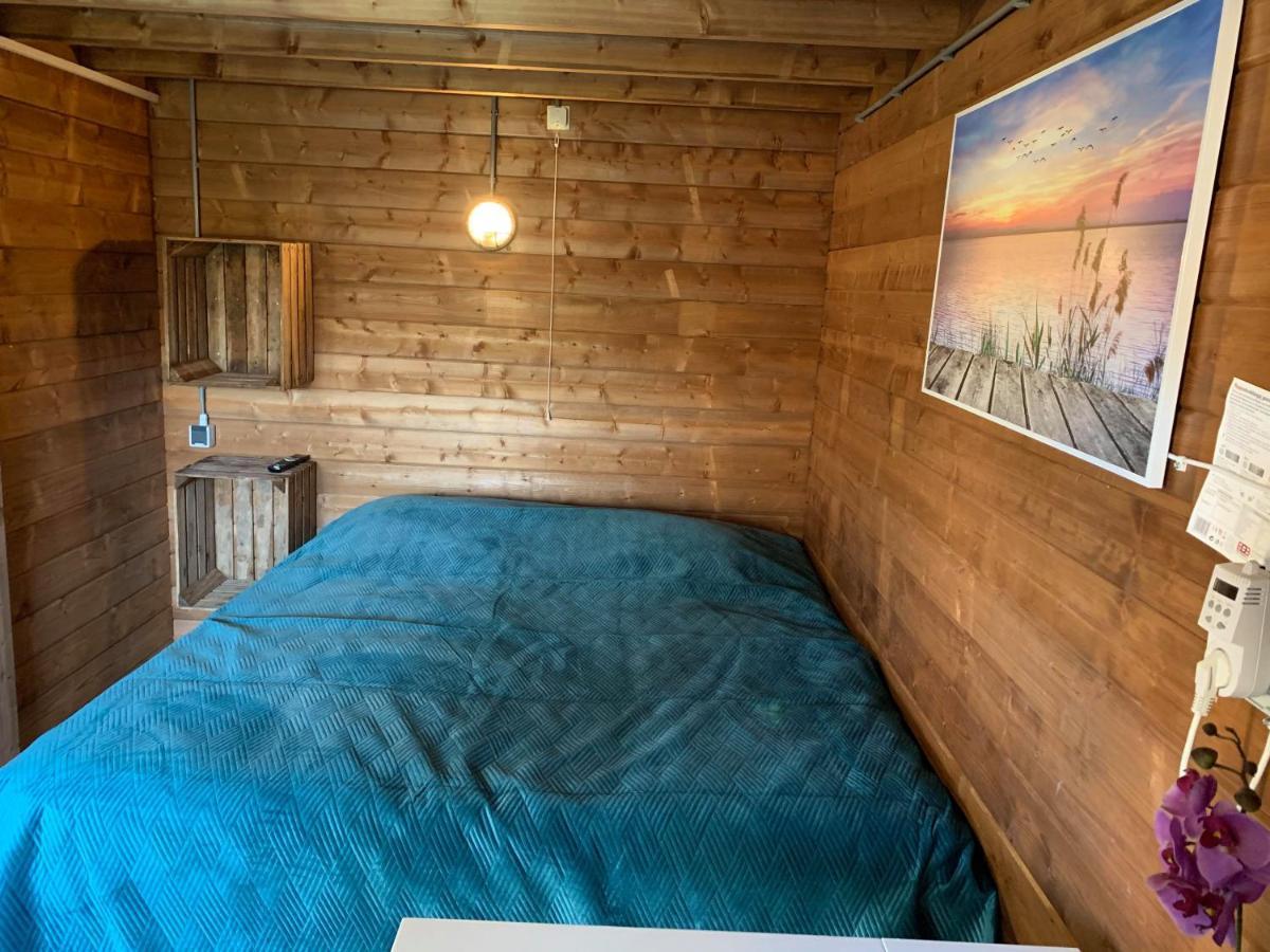 Chalet - B&B De Koog Uitgeest Экстерьер фото