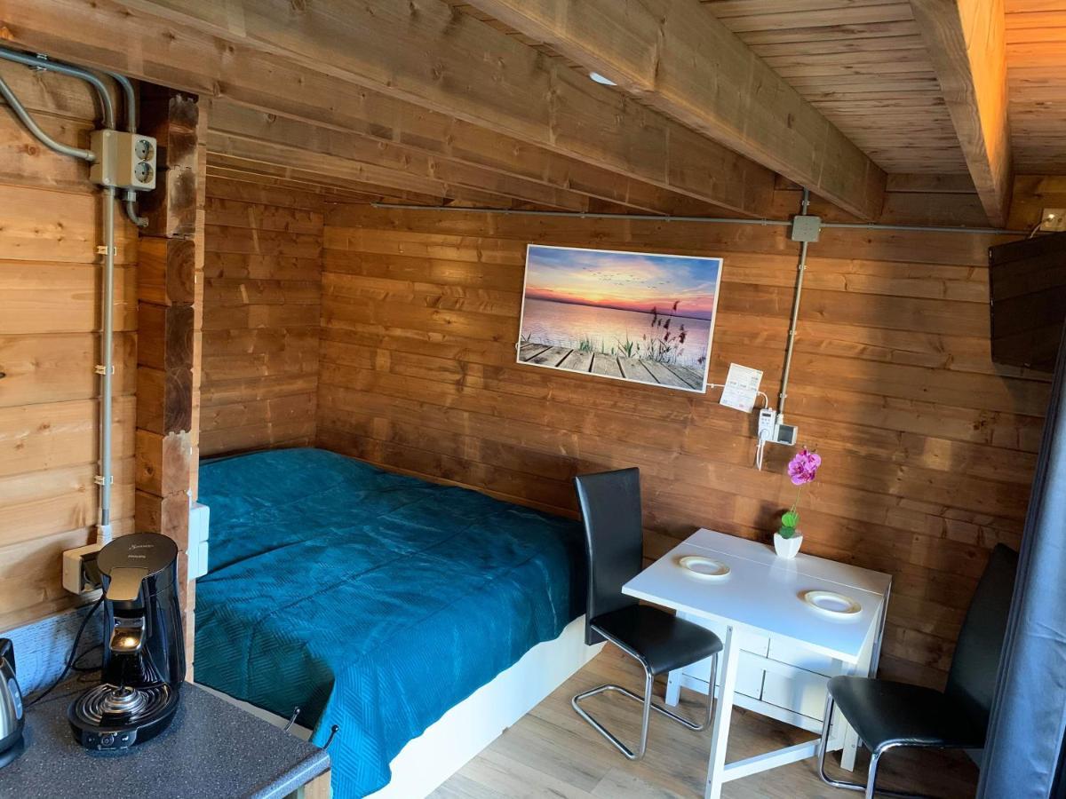 Chalet - B&B De Koog Uitgeest Экстерьер фото
