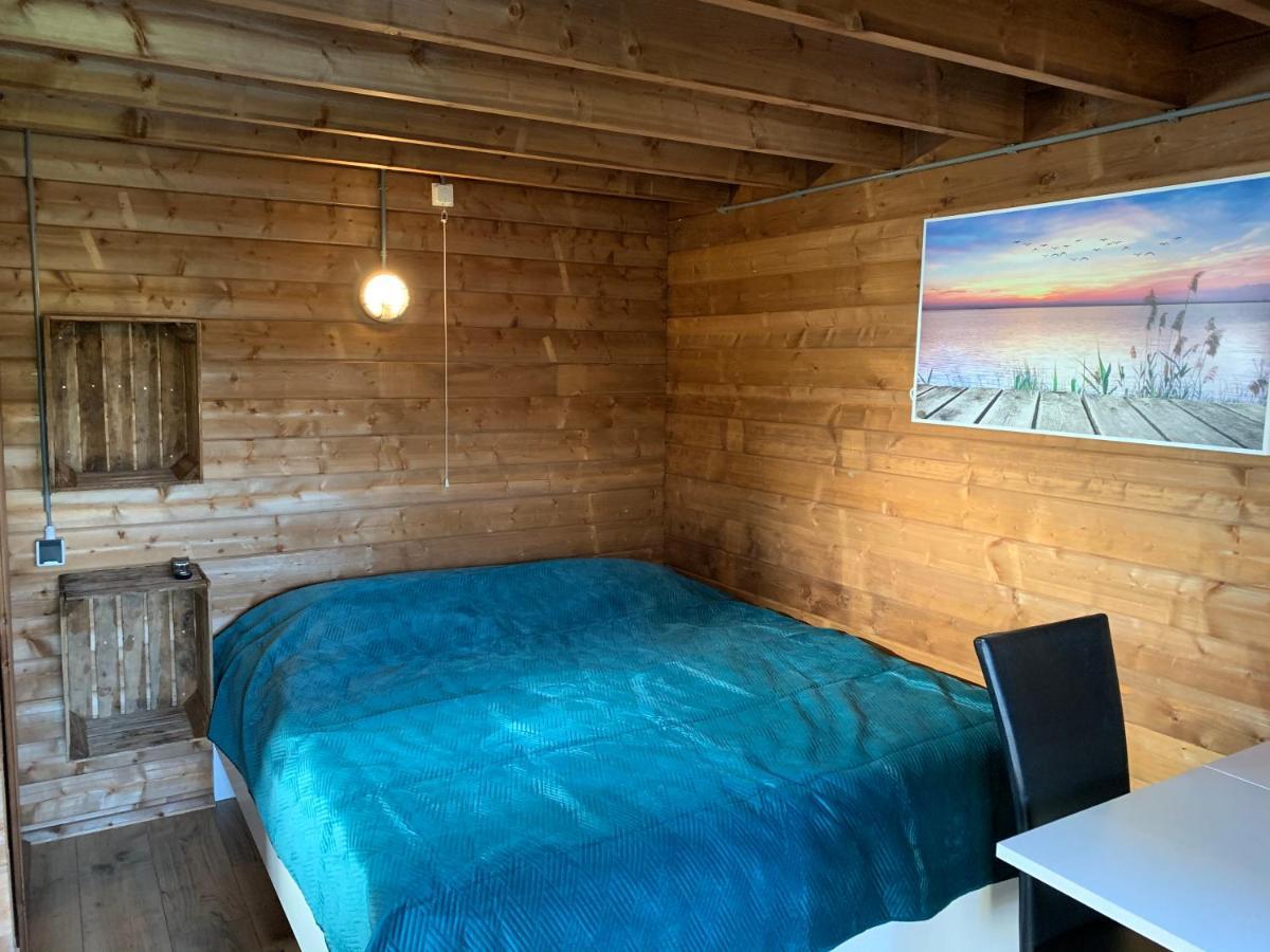 Chalet - B&B De Koog Uitgeest Экстерьер фото